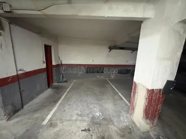 Garaje 8m² en venta - Centro