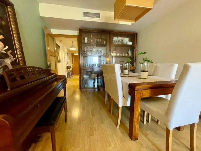 Venta de piso en Avda. Ciudad de Almeria — 4