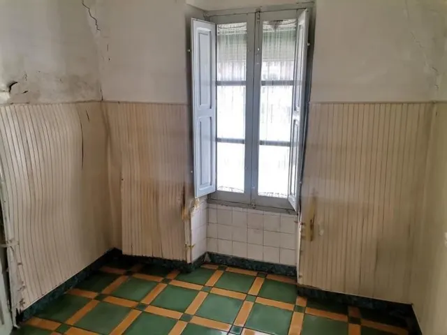 CASA ADOSADA EN VENTA EN CASTUERA — 2