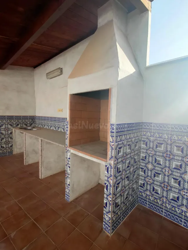 ¡¡ GRAN PISO EN CEUTÍ CON PATIO DE 80m !! - foto 5