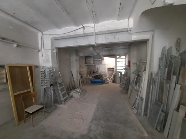 CASA PARA REFORMAR FRENTE AL PARQUE — 6