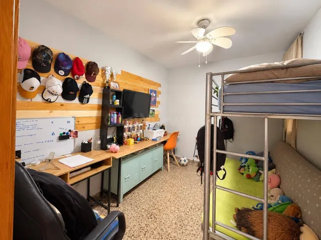 Vivienda en carretera de agost de san vicente con 3 dormitorios, garaje, trastero, patio y balcon — 4