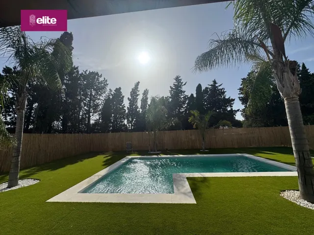 ESPECTACULAR CHALET CON PISCINA EN EL PUERTO DE SANTA MARIA — 4
