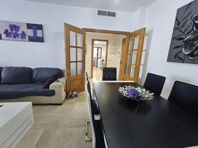 Amplio piso de 3 dormitorios con terraza, garaje, trastero y - foto 5