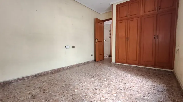 Amplio apartamento de 140m2 en centro de Orihuela — 18