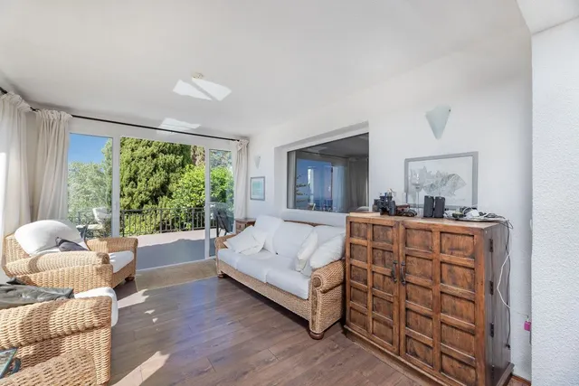 Casa independiente con vistas al mar — 16