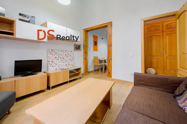 EXCLUSIVA VIVIENDA EXTERIOR Y MUY LUMINOSA CON DOS ESPACIOS INDEPENDIENTES A 30 METROS DE PLAZA DE ESPAÑA — 16