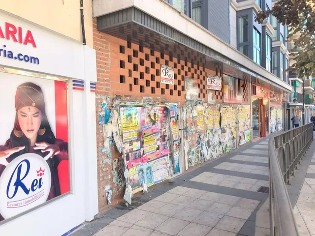 ((URGE VENTA)) LOCAL COMERCIAL DE 100 m2 EN EL CENTRO URBANO DE ARGANDA DEL REY — 4