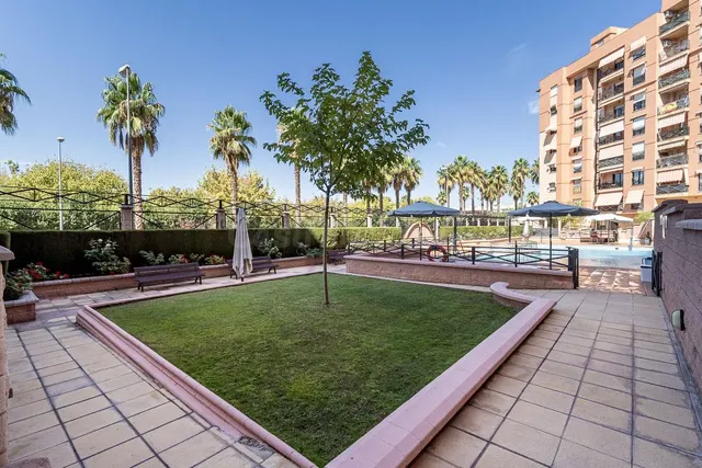 Vivienda a estrenar en urbanización privada en Parque Almuni