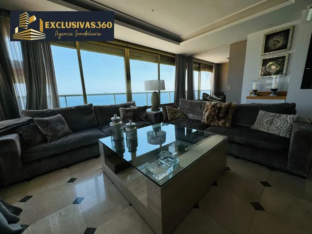 Piso de lujo en primera línea de playa Levante con 3 habitaciones y 2 baños. Exclusivas360 Benidorm — 14