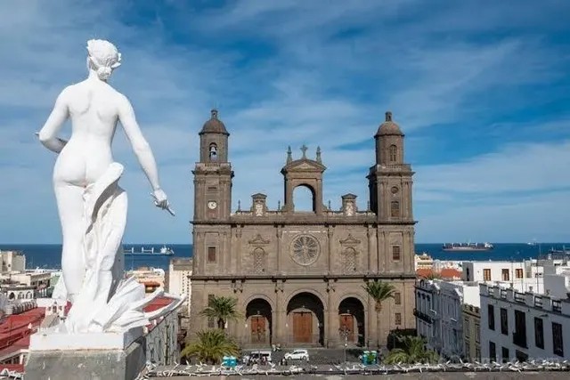 Piso en venta en la emblemática Calle Peregrina en Las Palmas — 23