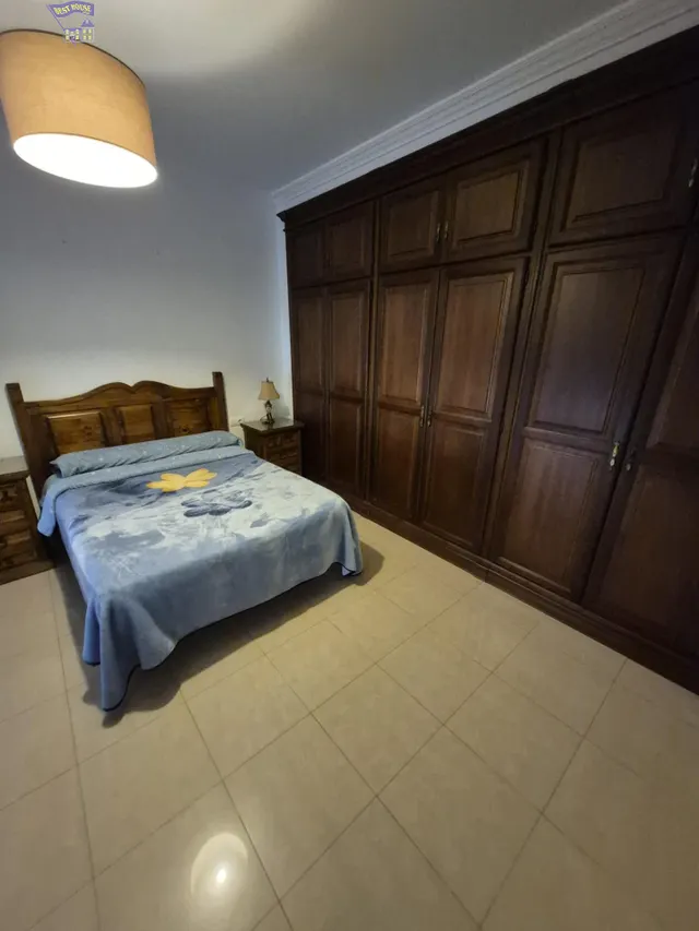 SE VENDE CASA EN ZONA CENTRO — 40