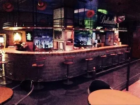 Oportunidad de Inversión: Se vende local comercial en Patrai
