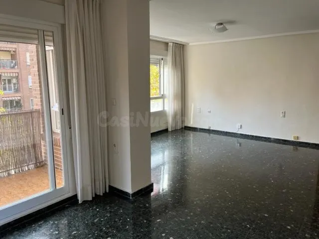 Alquiler vivienda vacia junto calle Bilbao y calle Almazora. - foto 4