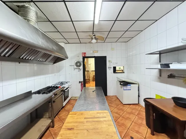 Local comercial 159m² en venta - Estacion de autobuses — 30