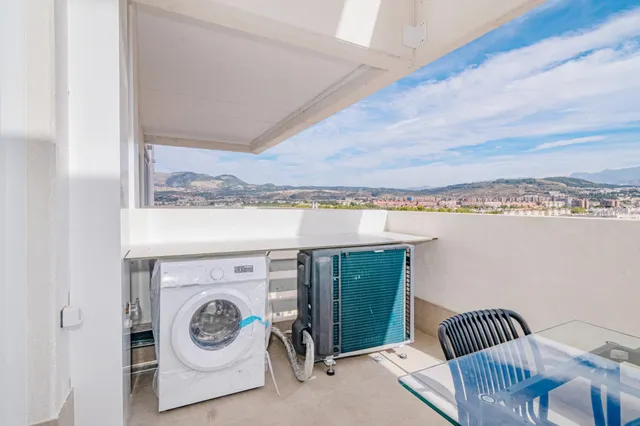 Apartamento premium de gran calidad de 1 dormitorio en torre noga del barrio de albayda con una terraza con vistas panoramicas — 29