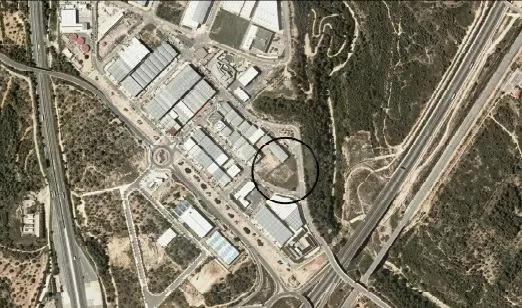 FANTÑSTICA PARCELA DE 599 M2 EN LES TAPIES HOSPITALET DE LÂ