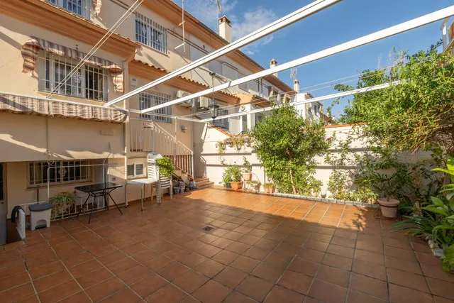 Amplia casa adosada en "la joya"....a escasos minutos del centro de Granada!! — 7