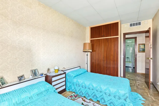 Excepcional piso muy alto con terraza y vistas al mar — 31