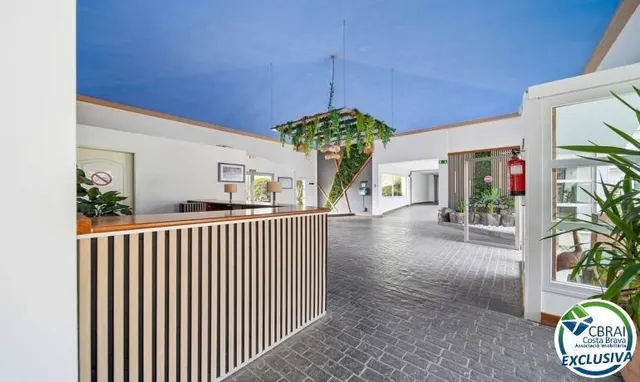 Ático de 61 m2, con 60 m2 de terraza-solarium, LICENCIA TURISTICA. — 21
