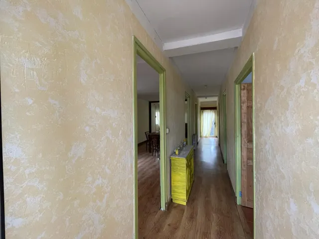 SE VENDE CASA EN CORULLÓN — 13