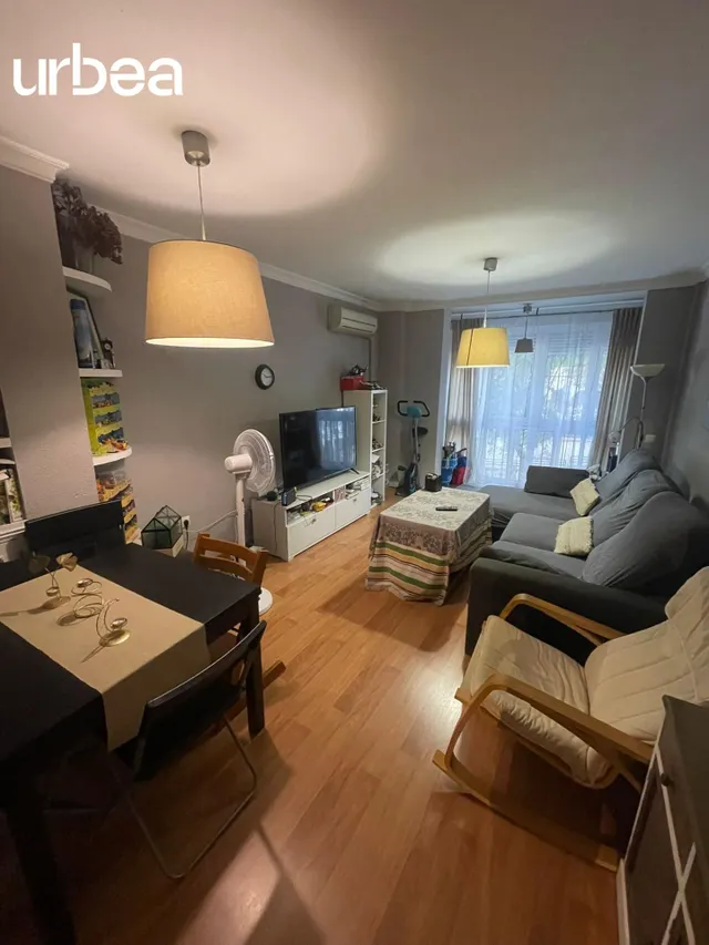 Amplia vivienda en Avenida de Andalucía – Málaga — 28