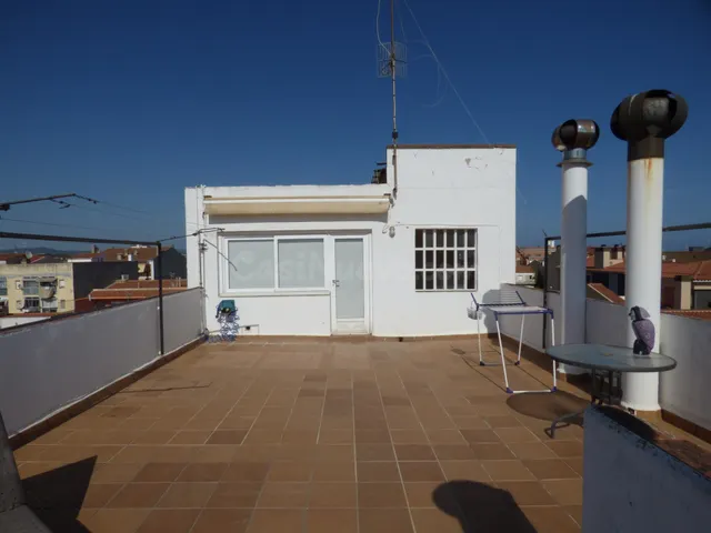 Amplio piso con terraza y vistas al mar en el centro de Malg - foto 5