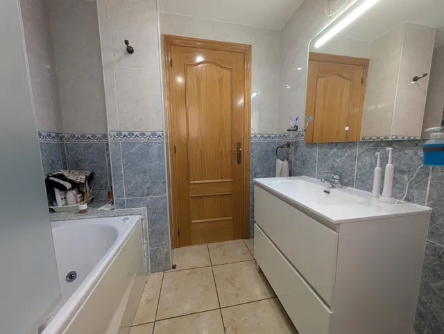 Piso amplio y  reformado próximo al Mercado Central de Santa Pola — 27
