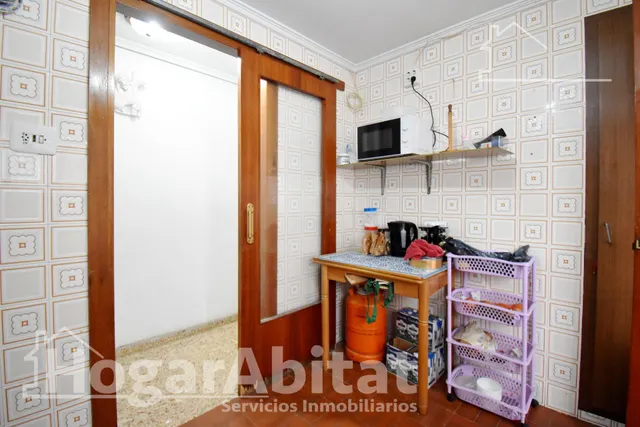 ¡Oportunidad! Amplio, luminoso y exterior con ascensor y balcón, en excelente ubicación — 31
