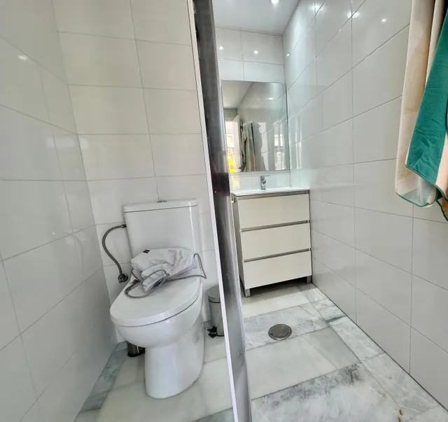 Moderno Apartamento en la Encantadora Cala de Benidorm — 18