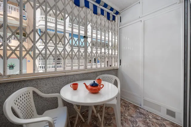 Apartamento de 2 dormitorios en Torrevieja, a 200m de la Playa de Los Locos — 4