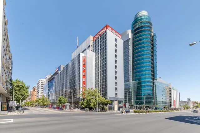 Piso de 2 dormitorios con plaza de garaje opcional — 45