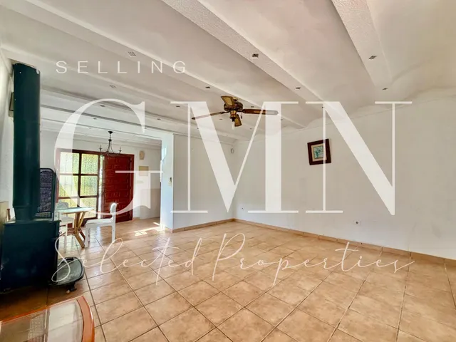 EXCELENTE VILLA EN ESQUINA EN ALBIR | MÁS PRIVACIDAD, LUZ Y GRAN POTENCIAL — 28