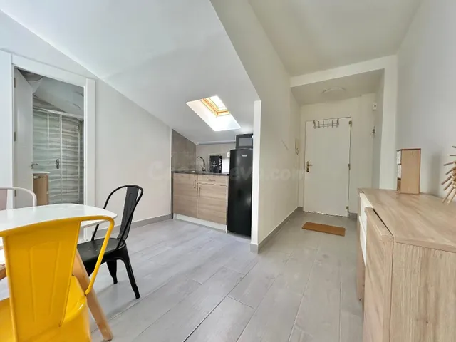 ESTUDIO CON LICENCIA VACACIONAL (MALAGA CENTRO) — 5