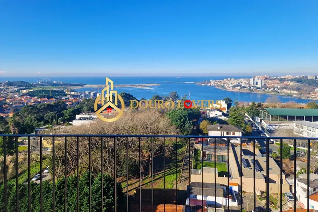 Apartamento 3 habitaciones 245m² en venta - Santa Marinha e  - foto 2