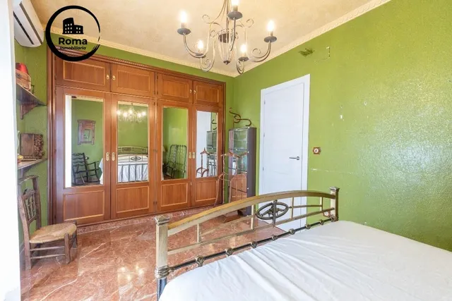 Casa adosada en urbanización con piscina junto al Ferial — 15