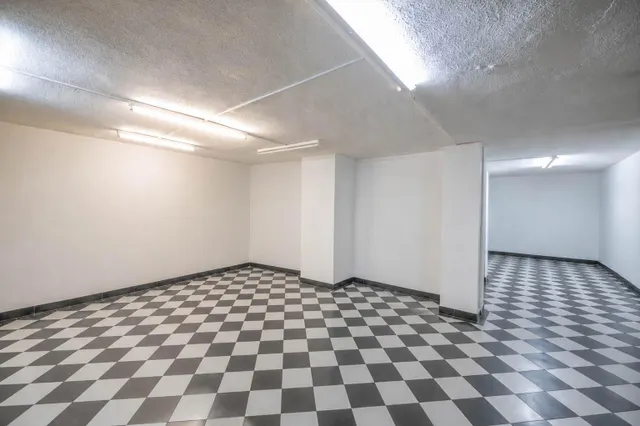 Local comercial 106m² en venta - Centro — 15