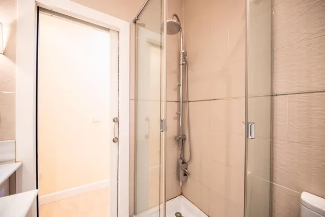 Vivienda cómoda, reformada, amueblada y muy tranquila, en María de Molina — 10