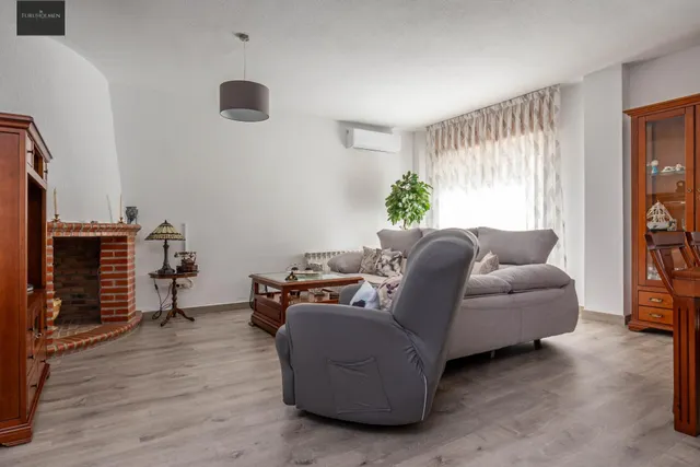 MAGNIFICA CASA EN LAS GABIAS — 9