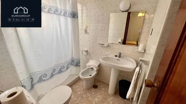 Se vende Hotel de 2 Estrellas , con 20 habitaciones en Murcia .www.euroloix.com — 17
