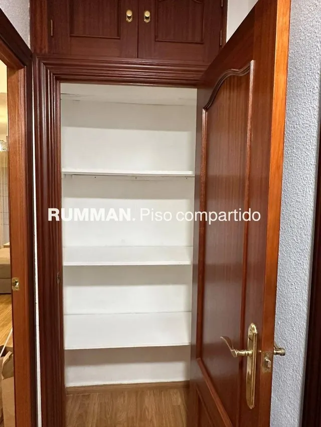 EST / TRAB. Piso de TRES dormitorios, zona Jardines del Triunfo — 14