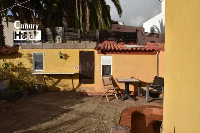 Casa con terreno en venta en Chio Guia de Isora — 3