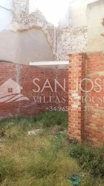 INMOBILIARIA SAN JOSE VENDE CASA SOLAR EN ASPE - foto 2