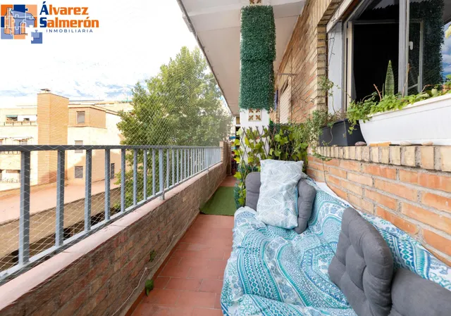 En Venta Piso de 4 dormitorios con ascensor, ideal para reformar a tu gusto. — 6