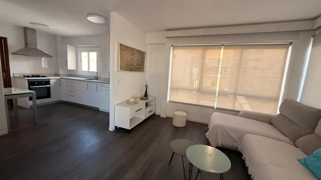 Apartamento con gran terraza y vistas al mar — 8