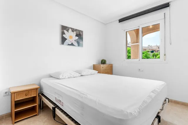 Apartamento de 2 dormitorios 2 baños en playa flamenca (orihuela costa) — 16