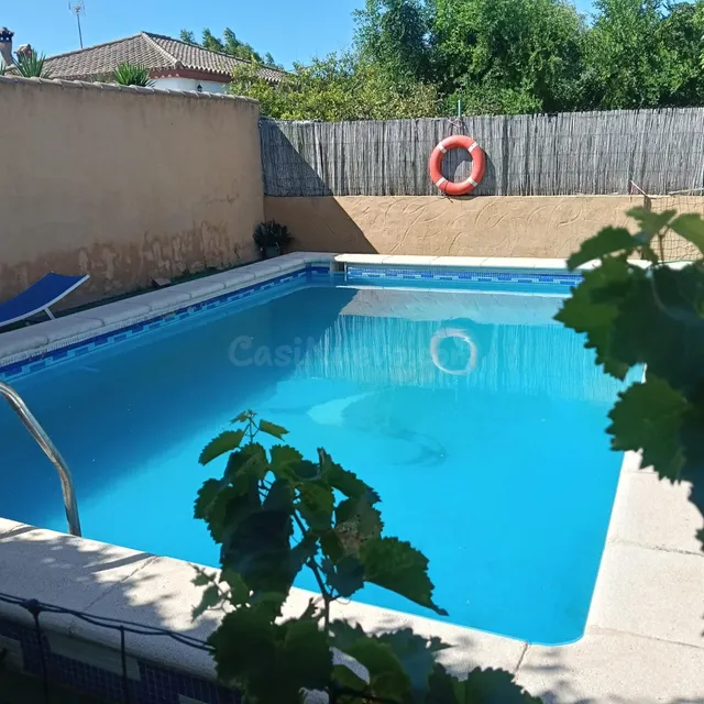 🏡 Chalet en venta con piscina y parcela independiente. Muy c - foto 2