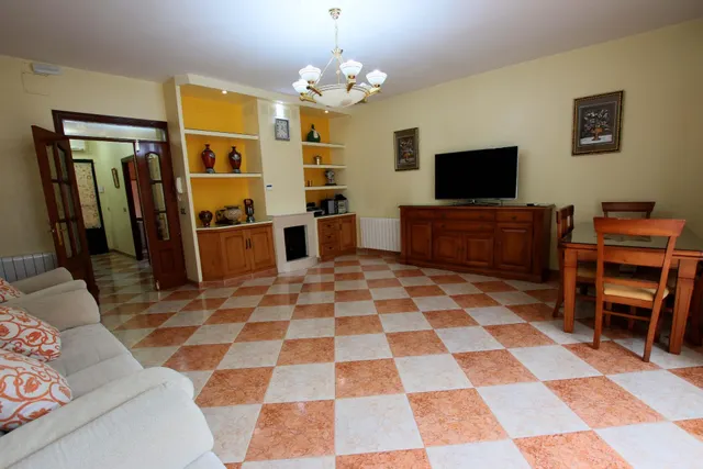 Fantástica casa en Montijo, con amplias estancias, totalmente equipada para entrar a vivir. — 21