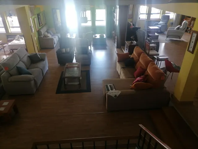 OPORTUNIDAD INVERSORES , VENTA DE EDIFICIO EN VEGA DE ESPINAREDA — 2
