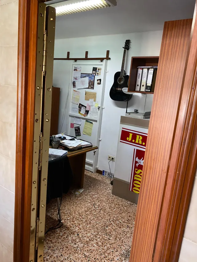 LOCAL COMERCIAL ALFAS DEL PI 320000E — 41